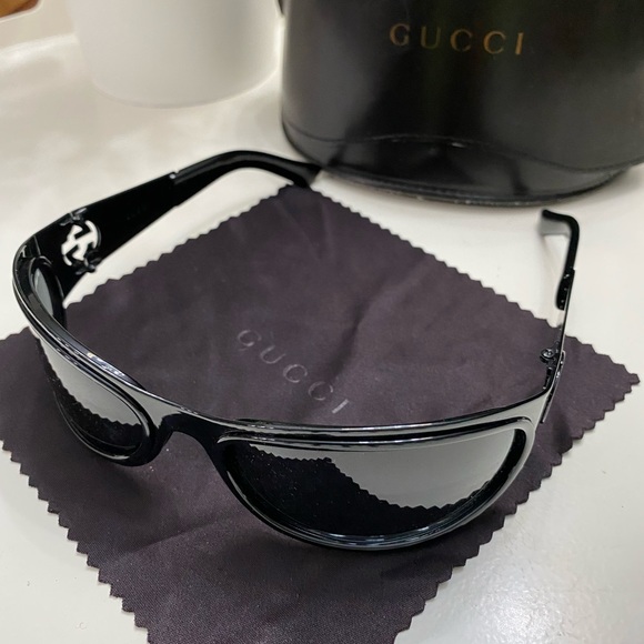 Gucci Sunglasses - Picture 4 of 4